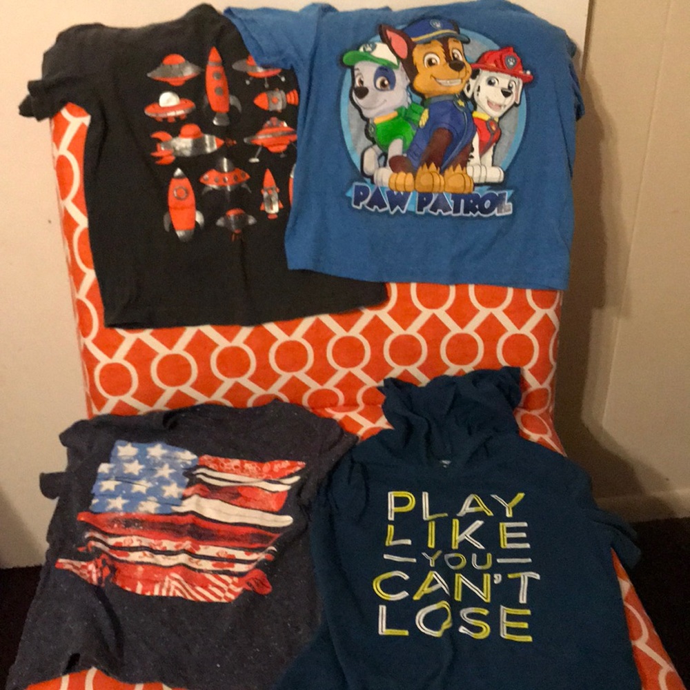 4 T-shirt’s bundles